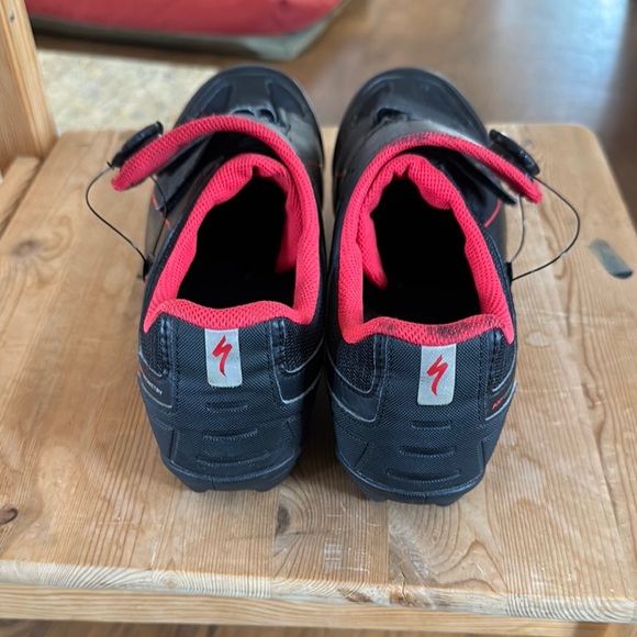 Specialized road shoe comp - Picture 3 of 5